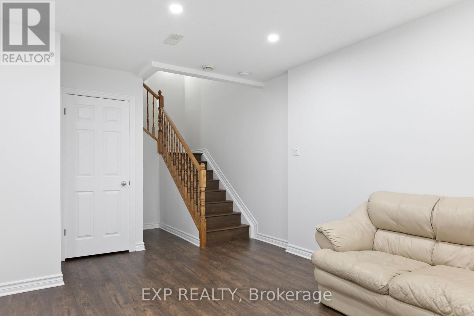 












227 MONACO PLACE

,
Ottawa,




Ontario
K4A0G8

