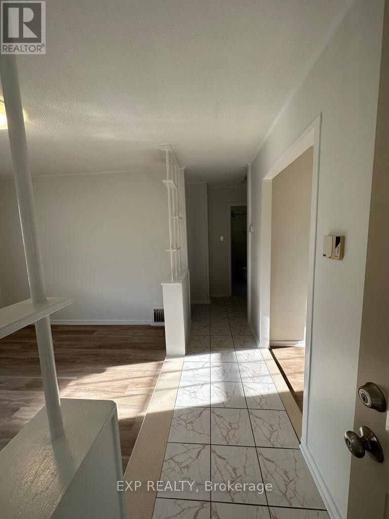 












954 FISHER AVENUE

,
Ottawa,




Ontario
K1Z6P4

