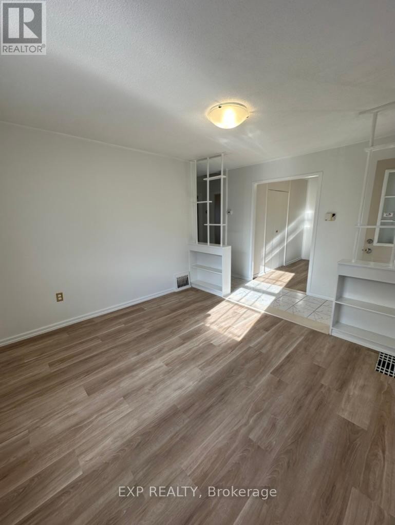 












954 FISHER AVENUE

,
Ottawa,




Ontario
K1Z6P4

