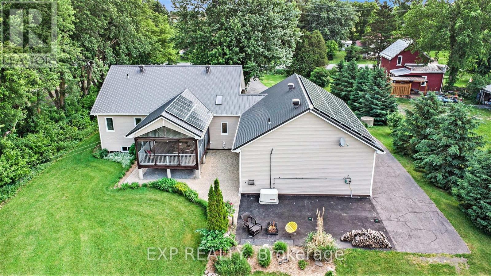 












1508 ST ANDRE ROAD

,
Russell,




Ontario
K0A1W0

