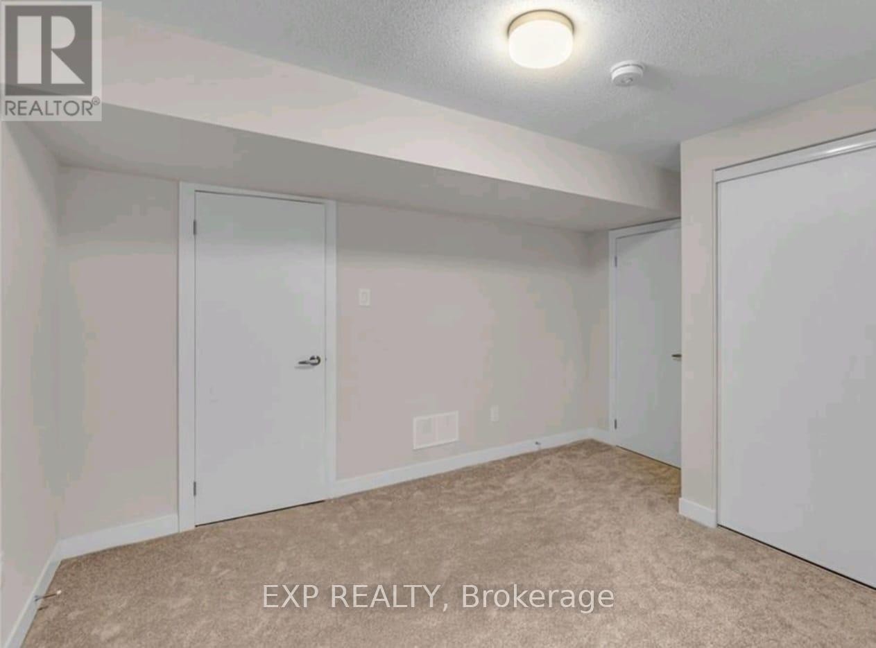 












438 EPOCH STREET

,
Ottawa,




Ontario
K2J6X7

