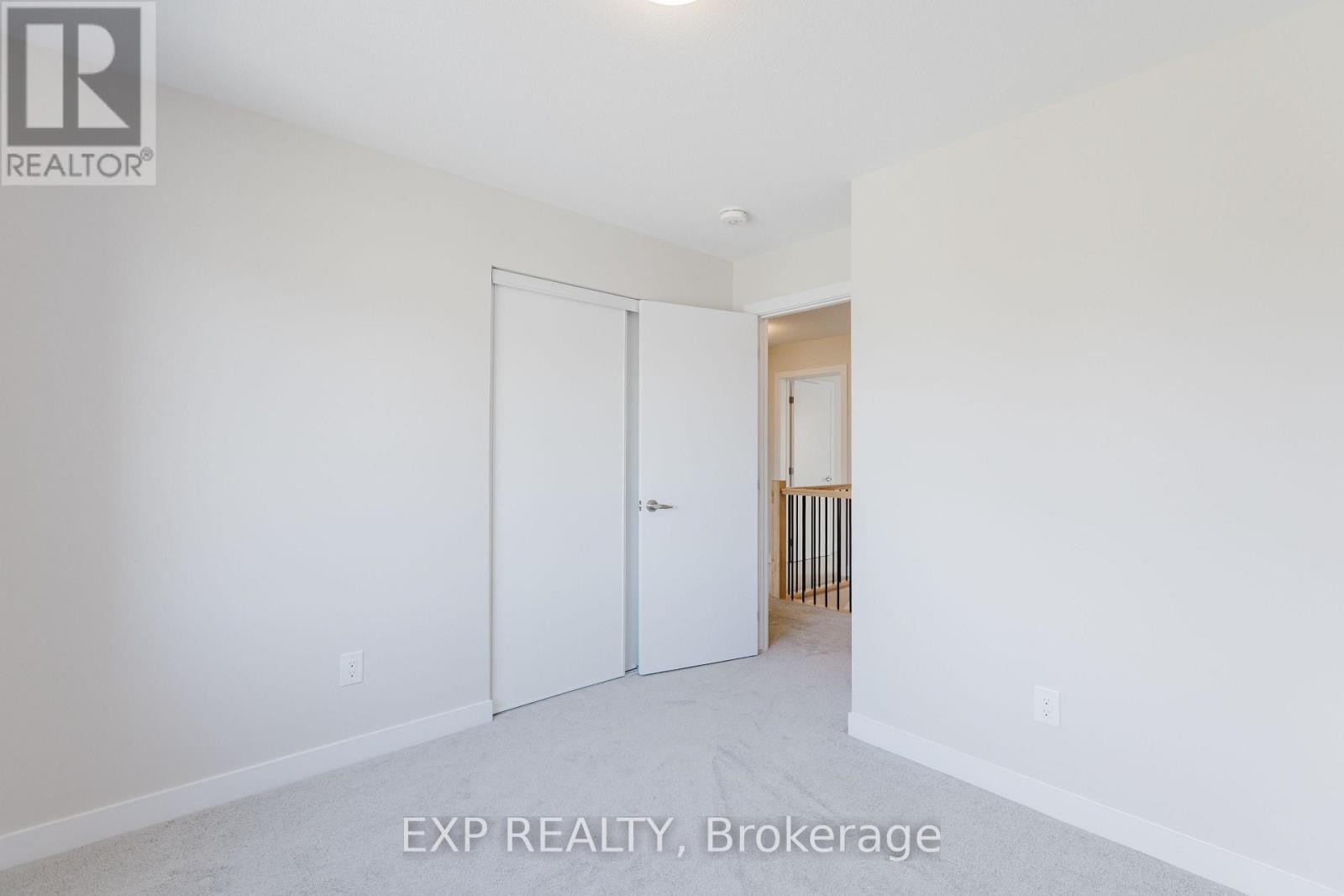












438 EPOCH STREET

,
Ottawa,




Ontario
K2J6X7

