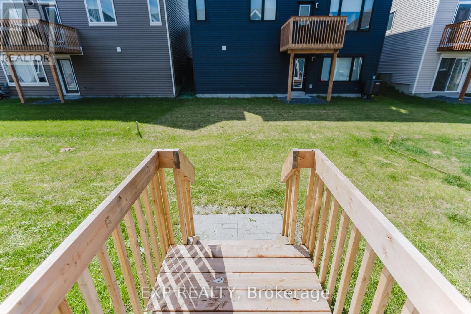 












438 EPOCH STREET

,
Ottawa,




Ontario
K2J6X7

