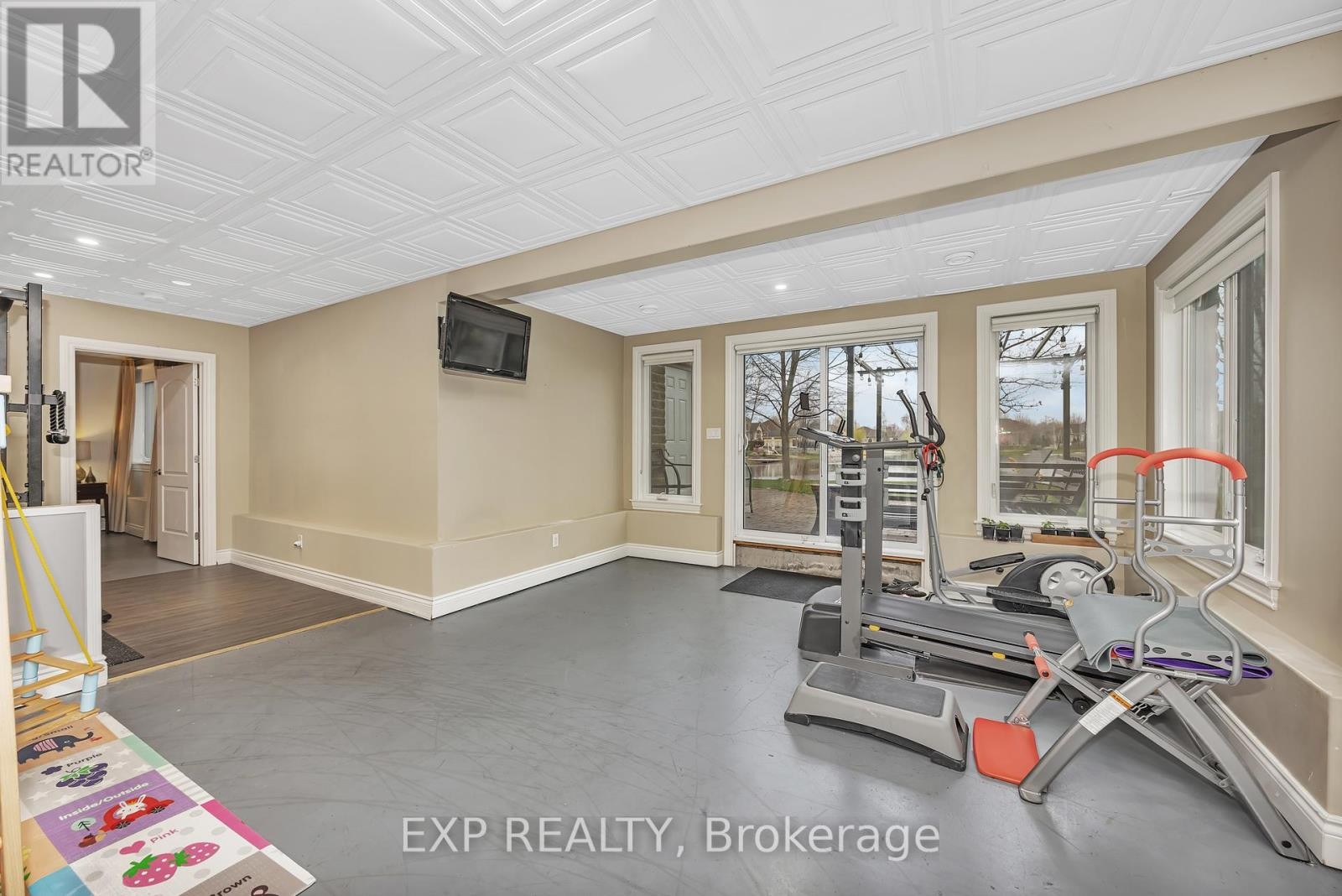












6703 SUNCREST DRIVE

,
Ottawa,




Ontario
K4P0B4

