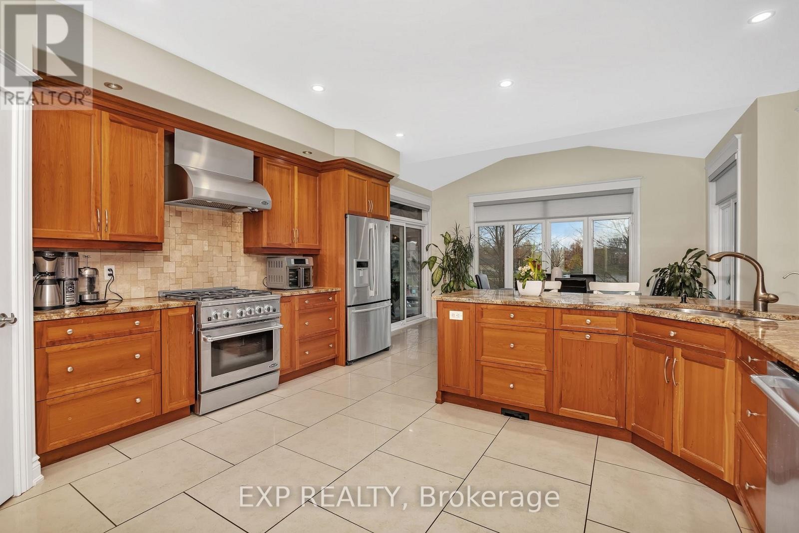 












6703 SUNCREST DRIVE

,
Ottawa,




Ontario
K4P0B4

