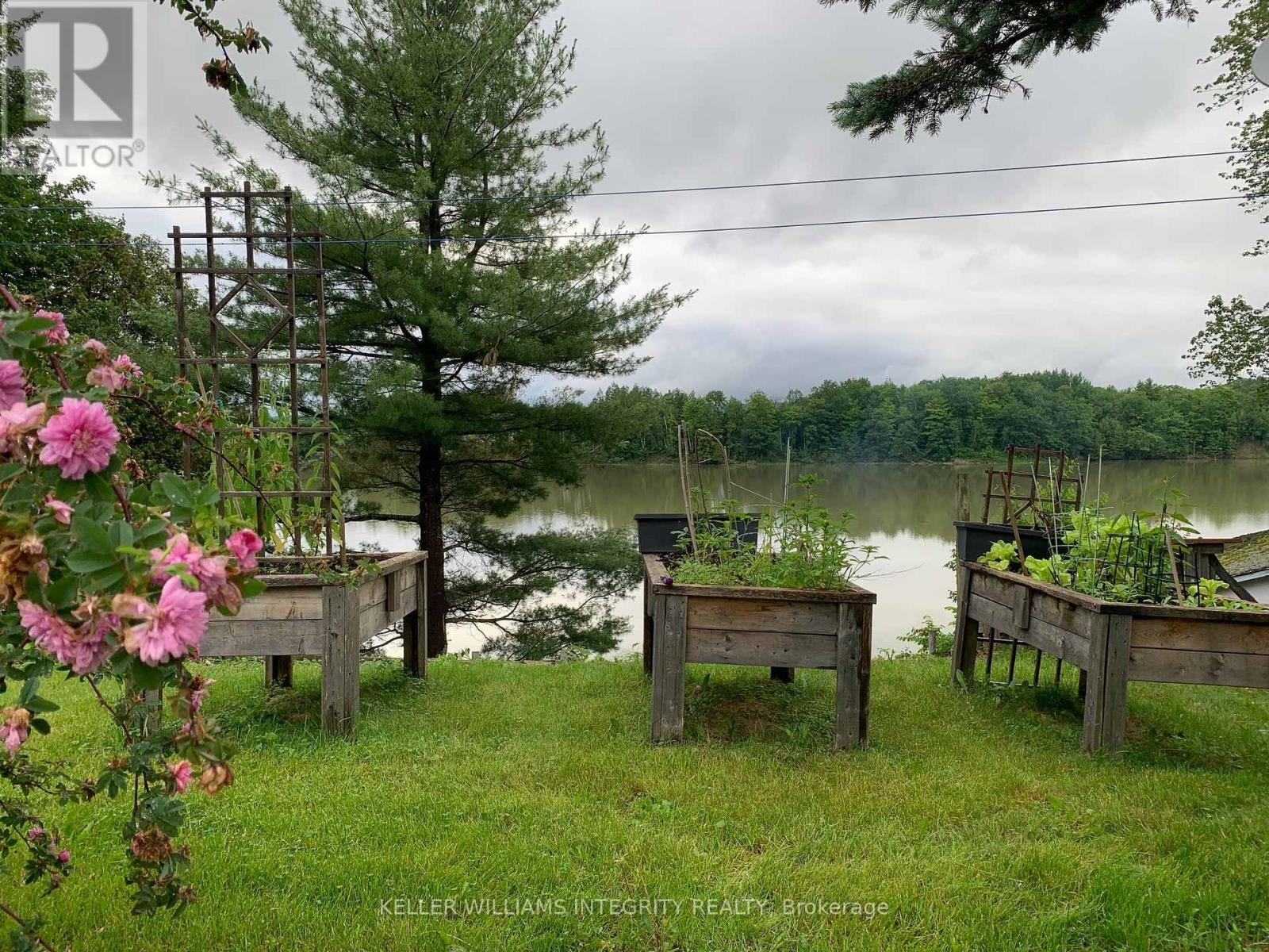 












61 LECLAIR ROAD W

,
Alfred and Plantagenet,




Ontario
K0B1L0


