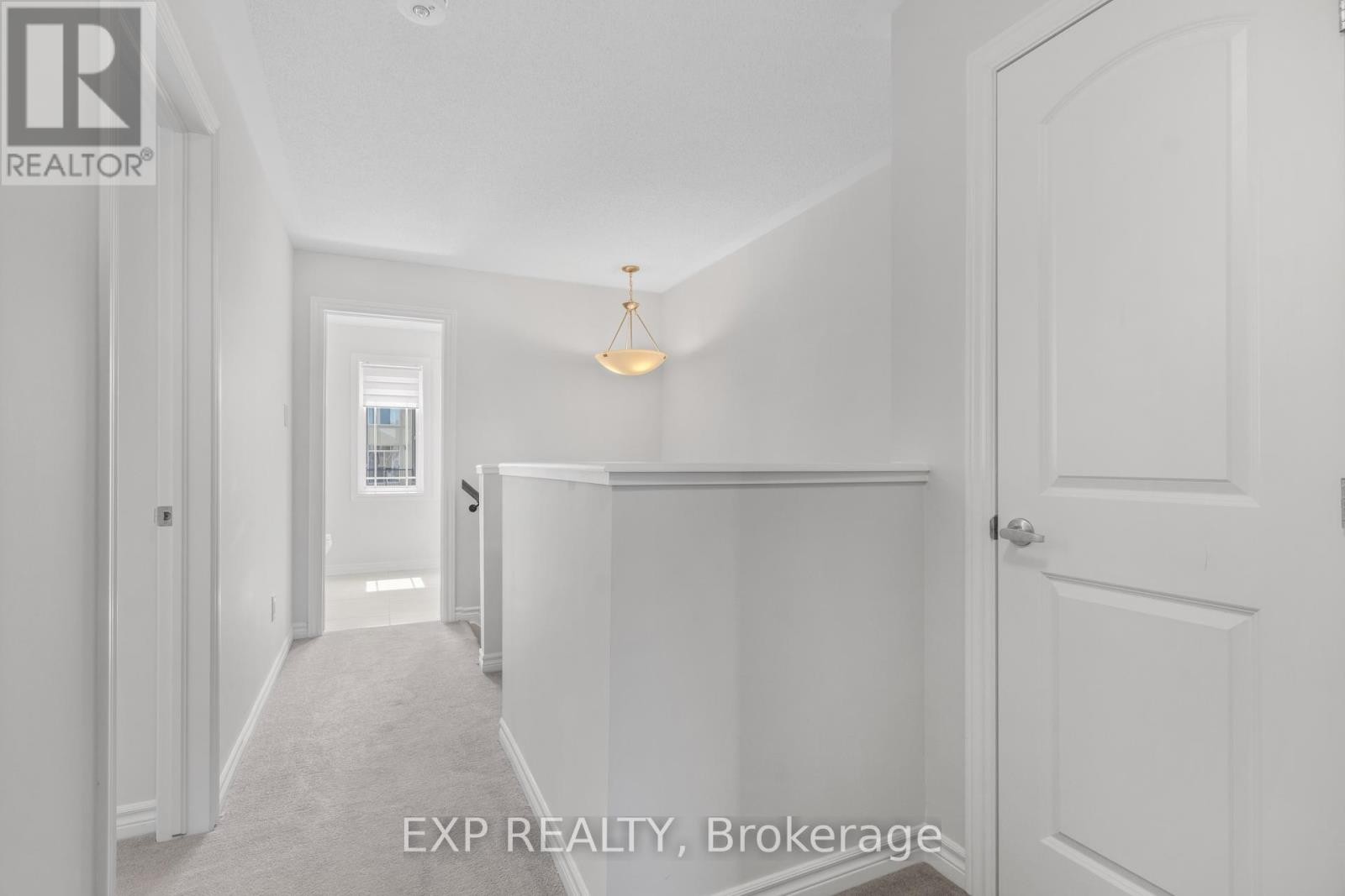 












560 FLAGSTAFF DRIVE

,
Ottawa,




Ontario
K2J6W1

