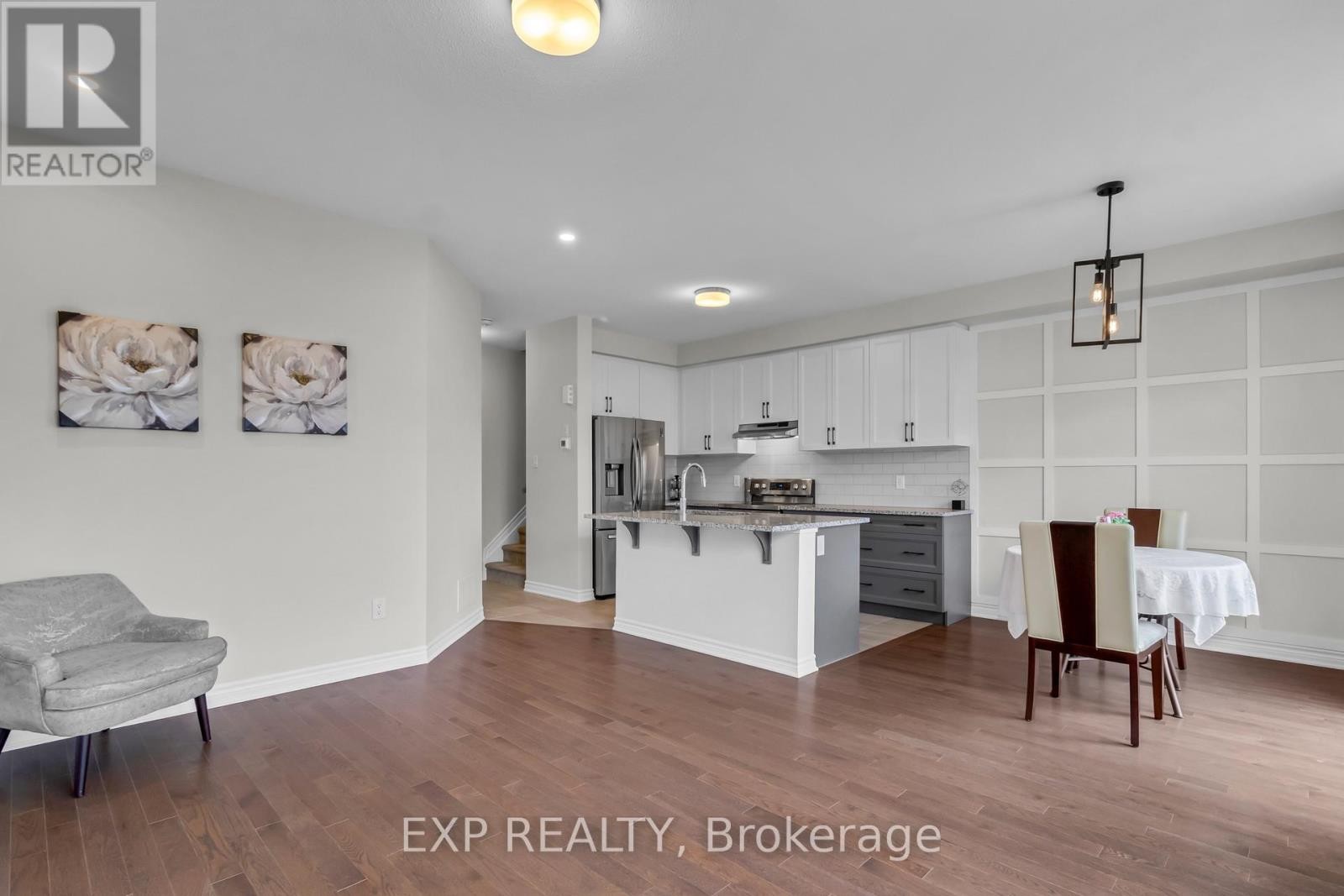 












560 FLAGSTAFF DRIVE

,
Ottawa,




Ontario
K2J6W1

