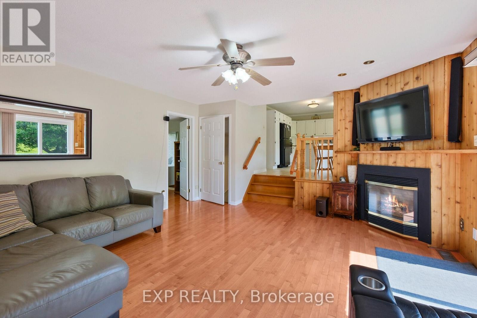 












1376 MACDONALD ROAD

,
Russell,




Ontario
K4R0K1

