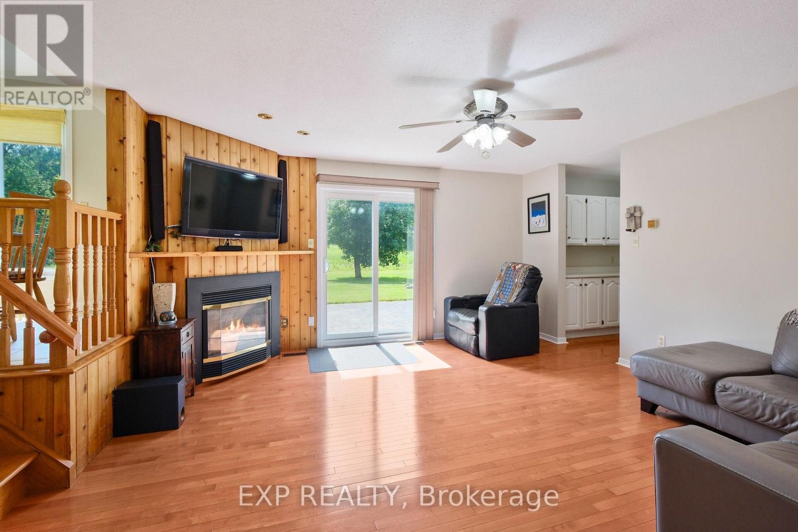 












1376 MACDONALD ROAD

,
Russell,




Ontario
K4R0K1

