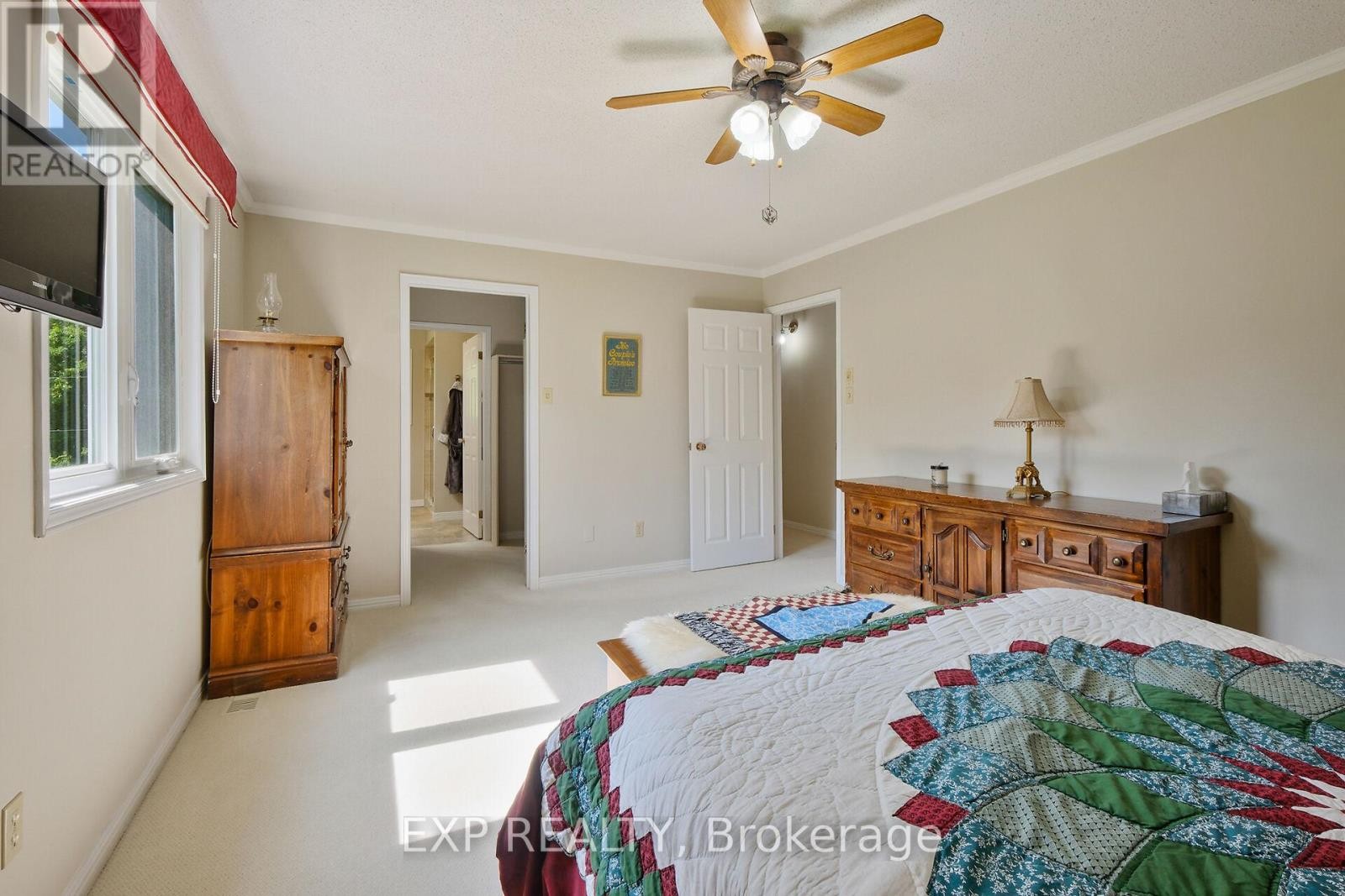 












1376 MACDONALD ROAD

,
Russell,




Ontario
K4R0K1

