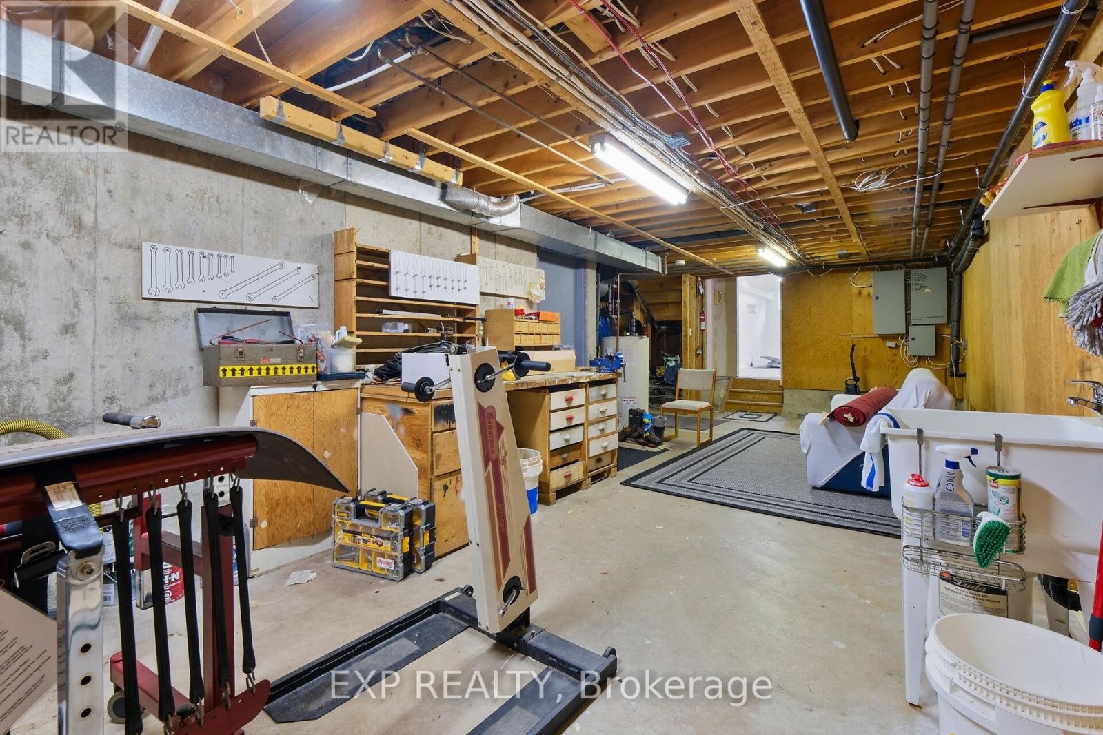 












1376 MACDONALD ROAD

,
Russell,




Ontario
K4R0K1

