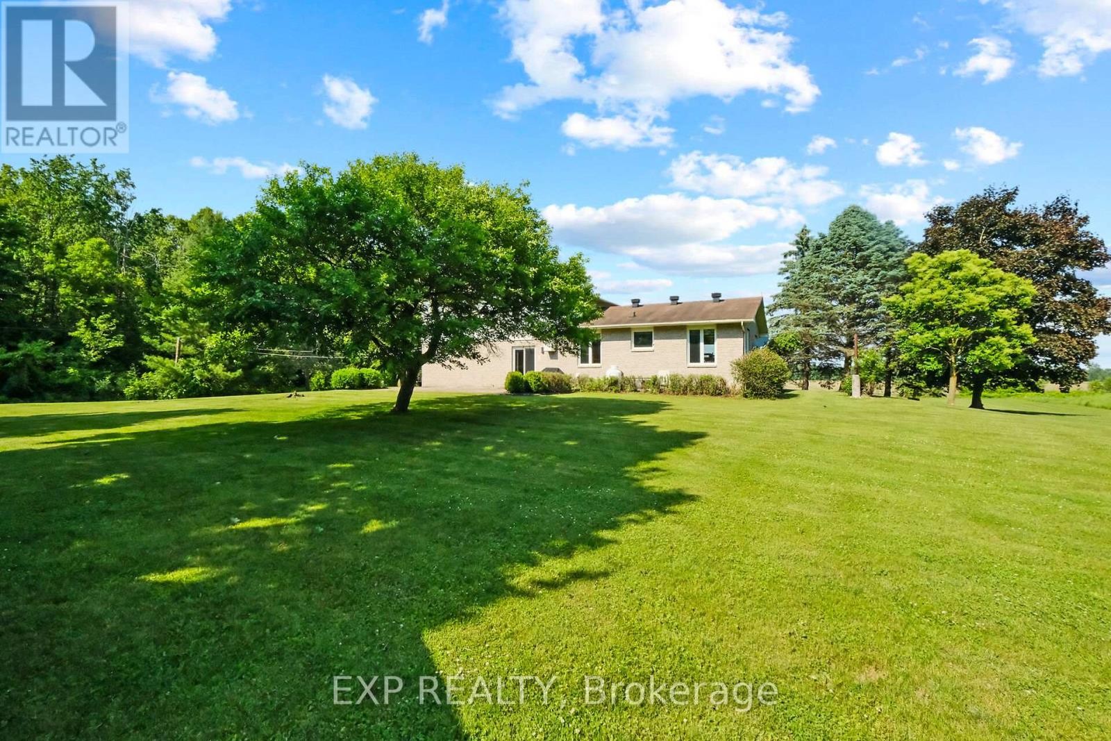 












1376 MACDONALD ROAD

,
Russell,




Ontario
K4R0K1

