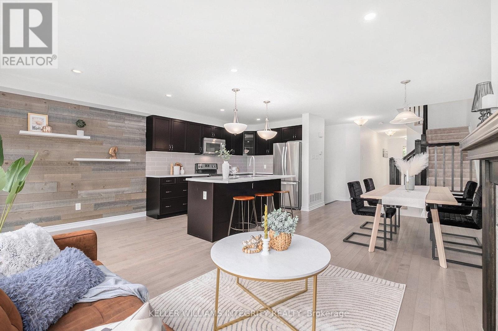 












305 LIPIZZANER STREET

,
Ottawa,




Ontario
K2S0X8

