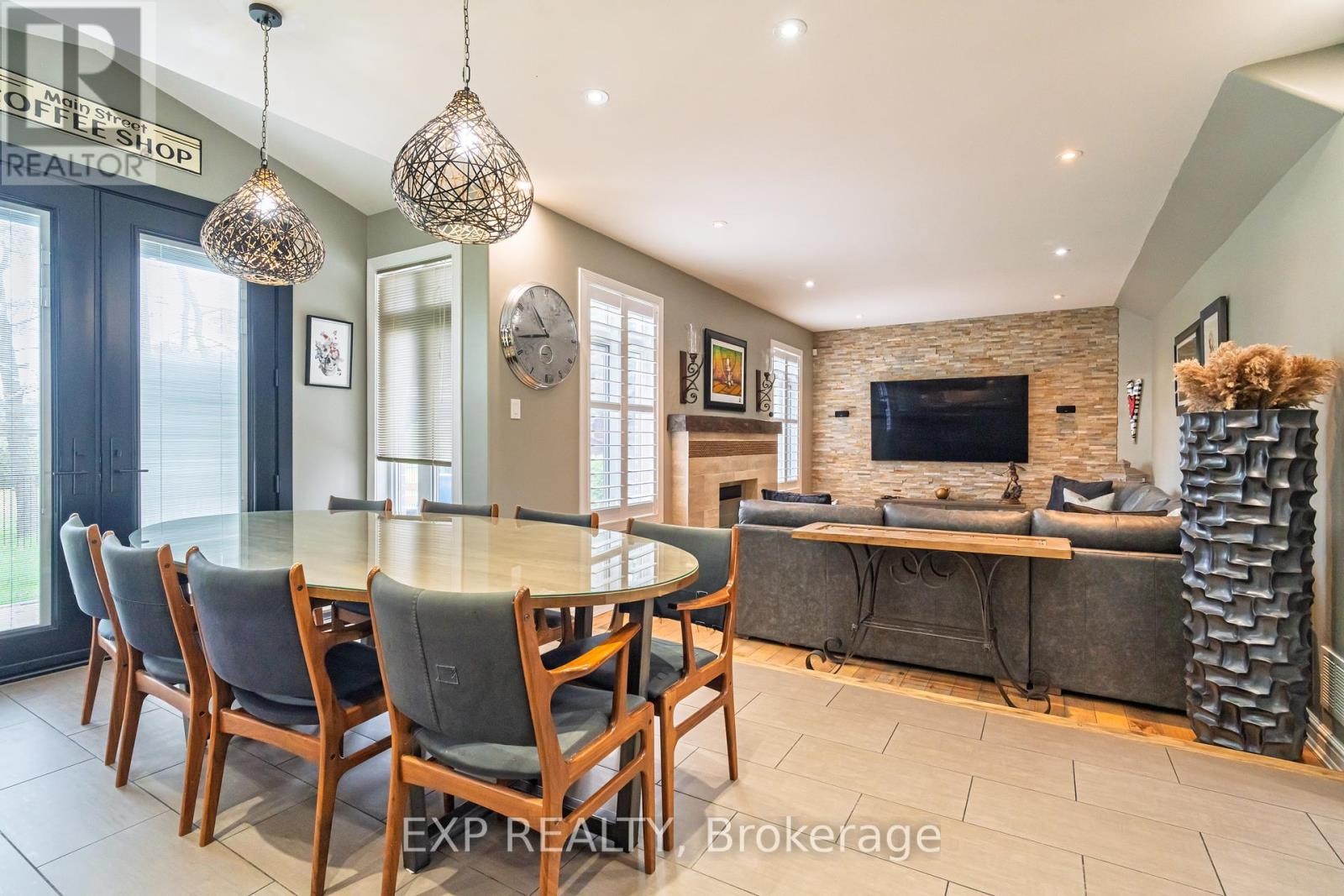 












1466 RHEA PLACE

,
Ottawa,




Ontario
K1V1H1

