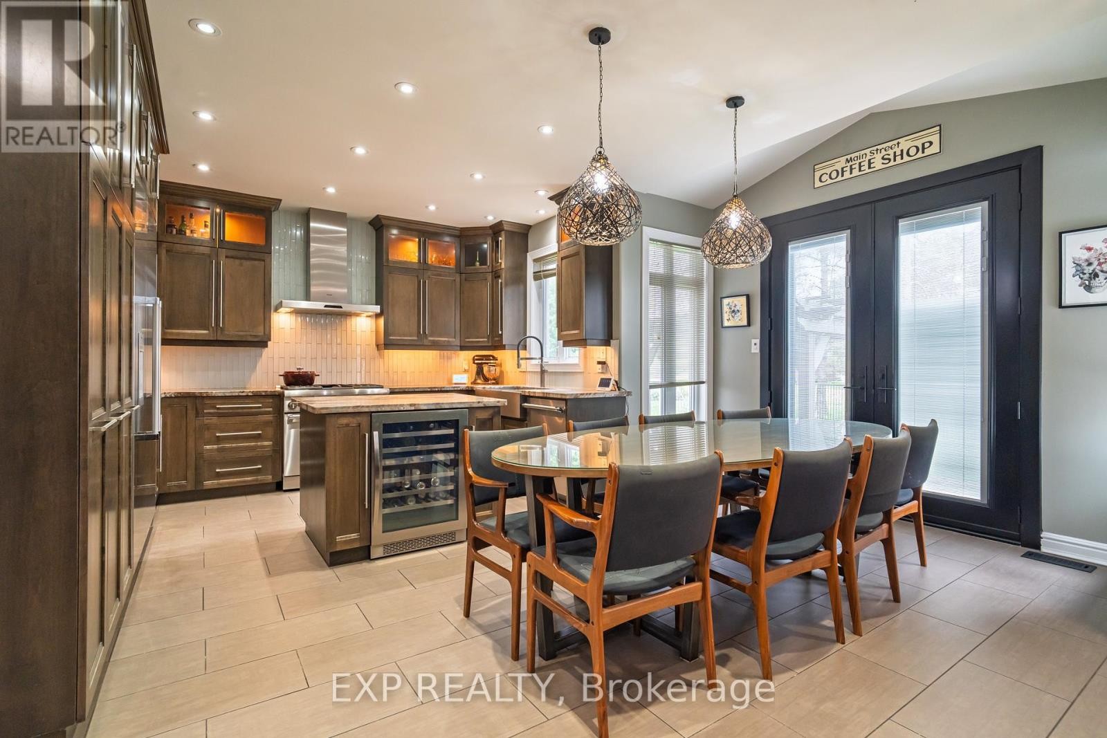 












1466 RHEA PLACE

,
Ottawa,




Ontario
K1V1H1

