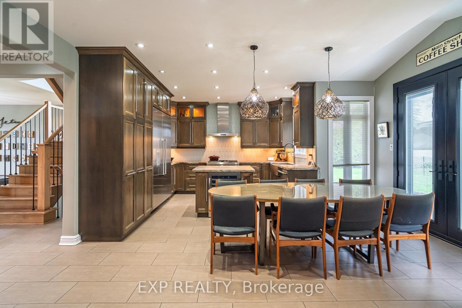 












1466 RHEA PLACE

,
Ottawa,




Ontario
K1V1H1

