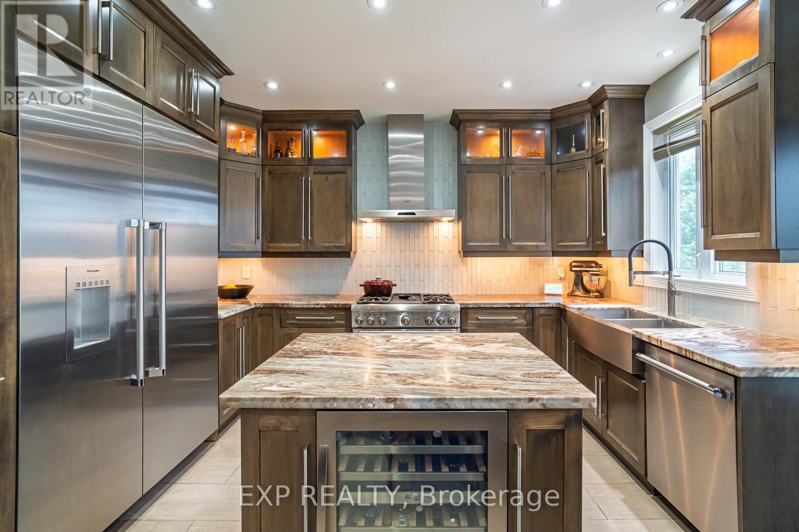 












1466 RHEA PLACE

,
Ottawa,




Ontario
K1V1H1

