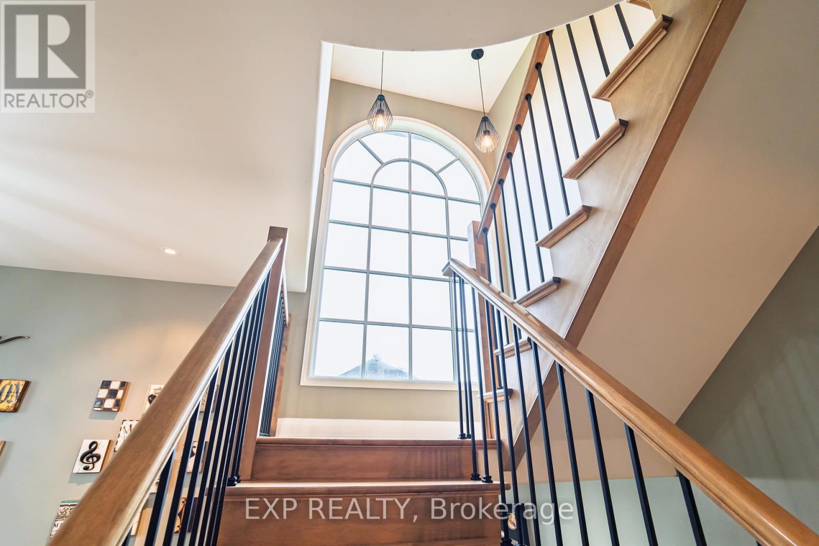 












1466 RHEA PLACE

,
Ottawa,




Ontario
K1V1H1

