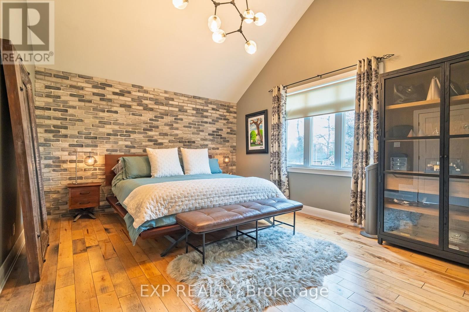 












1466 RHEA PLACE

,
Ottawa,




Ontario
K1V1H1

