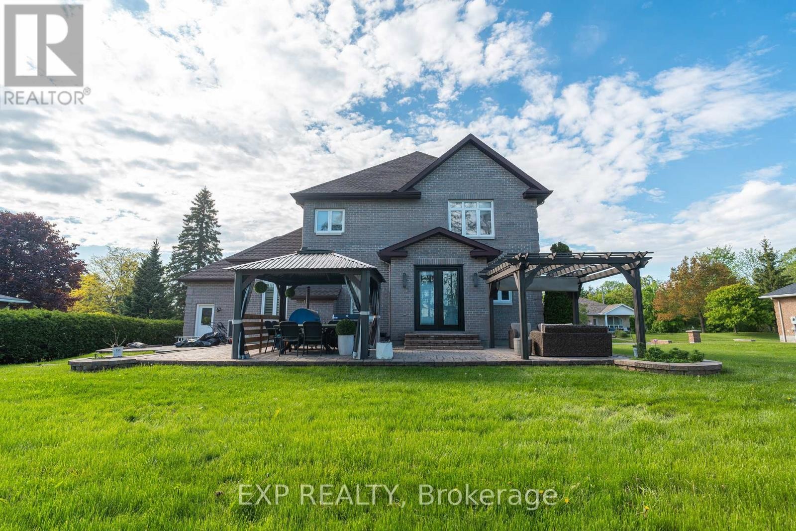 












1466 RHEA PLACE

,
Ottawa,




Ontario
K1V1H1

