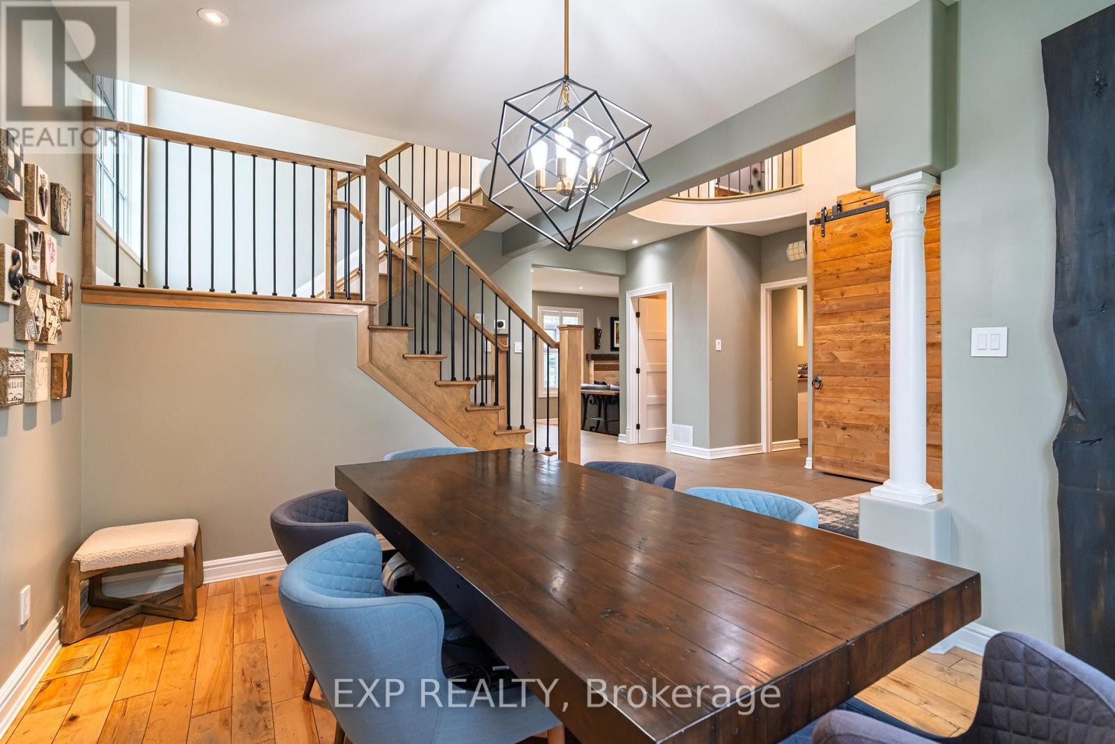 












1466 RHEA PLACE

,
Ottawa,




Ontario
K1V1H1

