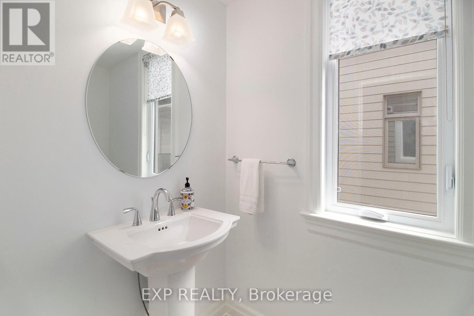 












179 AVRO CIRCLE

,
Ottawa,




Ontario
K1K4Y9


