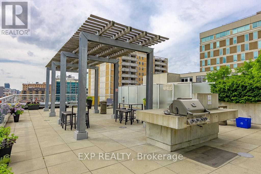 












2101 - 324 LAURIER AVENUE W

,
Ottawa,




Ontario
K1P0A4

