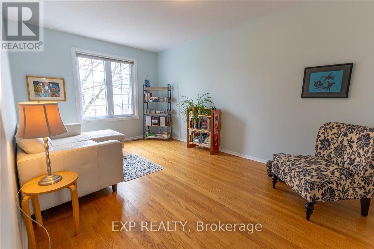 












422 KINTYRE PRIVATE

,
Ottawa,




Ontario
K2C3M7

