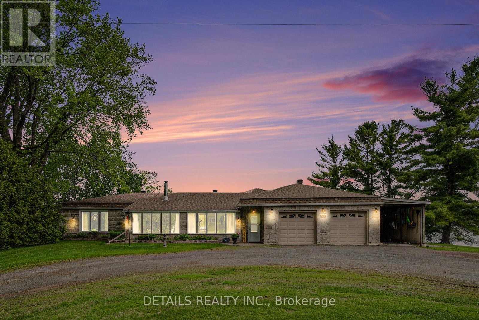 












899 CONCESSION ROAD

,
Alfred and Plantagenet,




Ontario
K0B1L0


