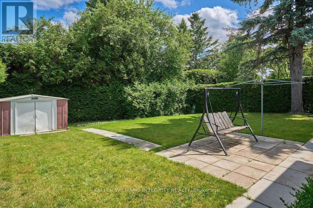 












77 SEABROOKE DRIVE

,
Ottawa,




Ontario
K2L2K4

