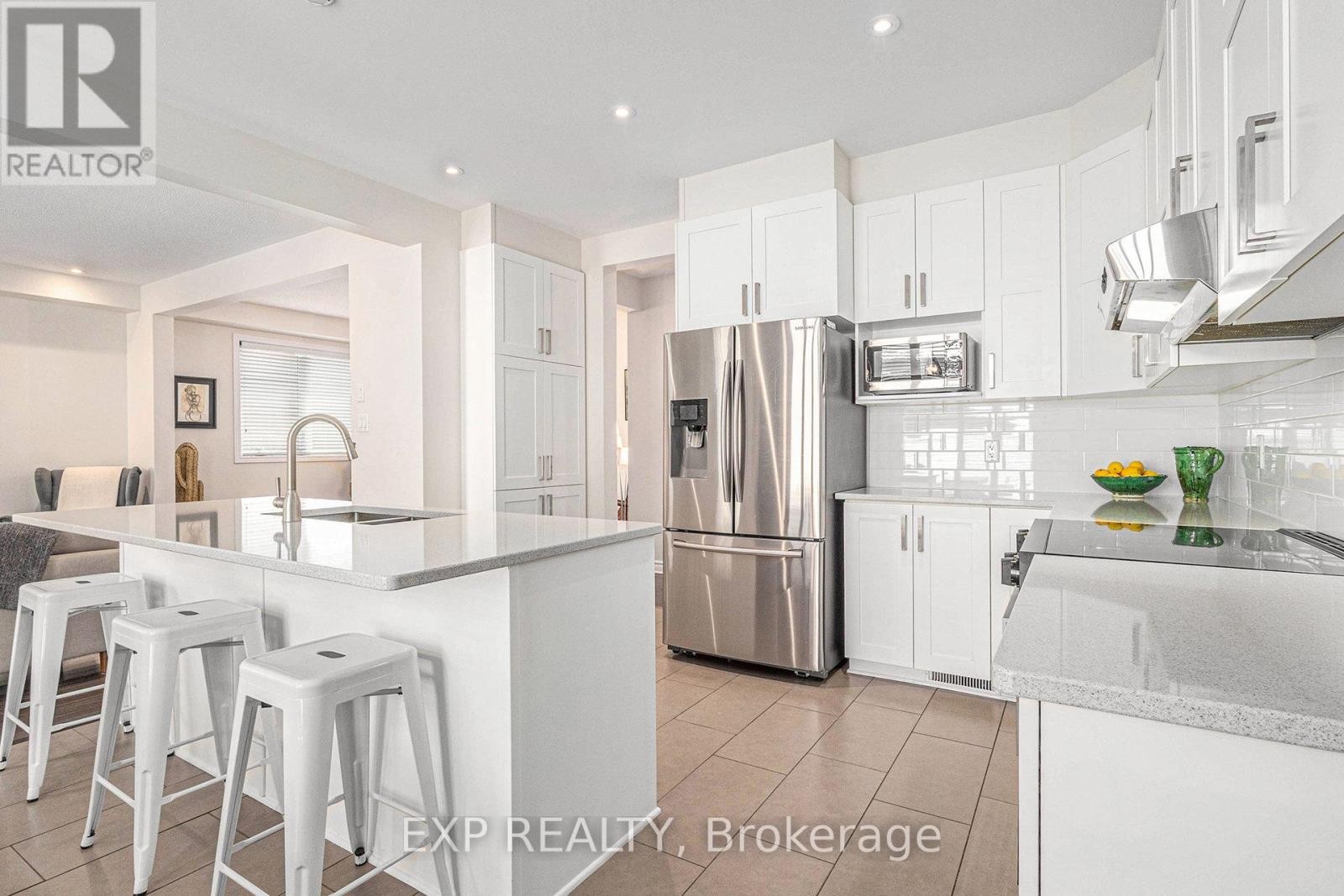 












304 LOCUST RIDGE

,
Ottawa,




Ontario
K1W0J3

