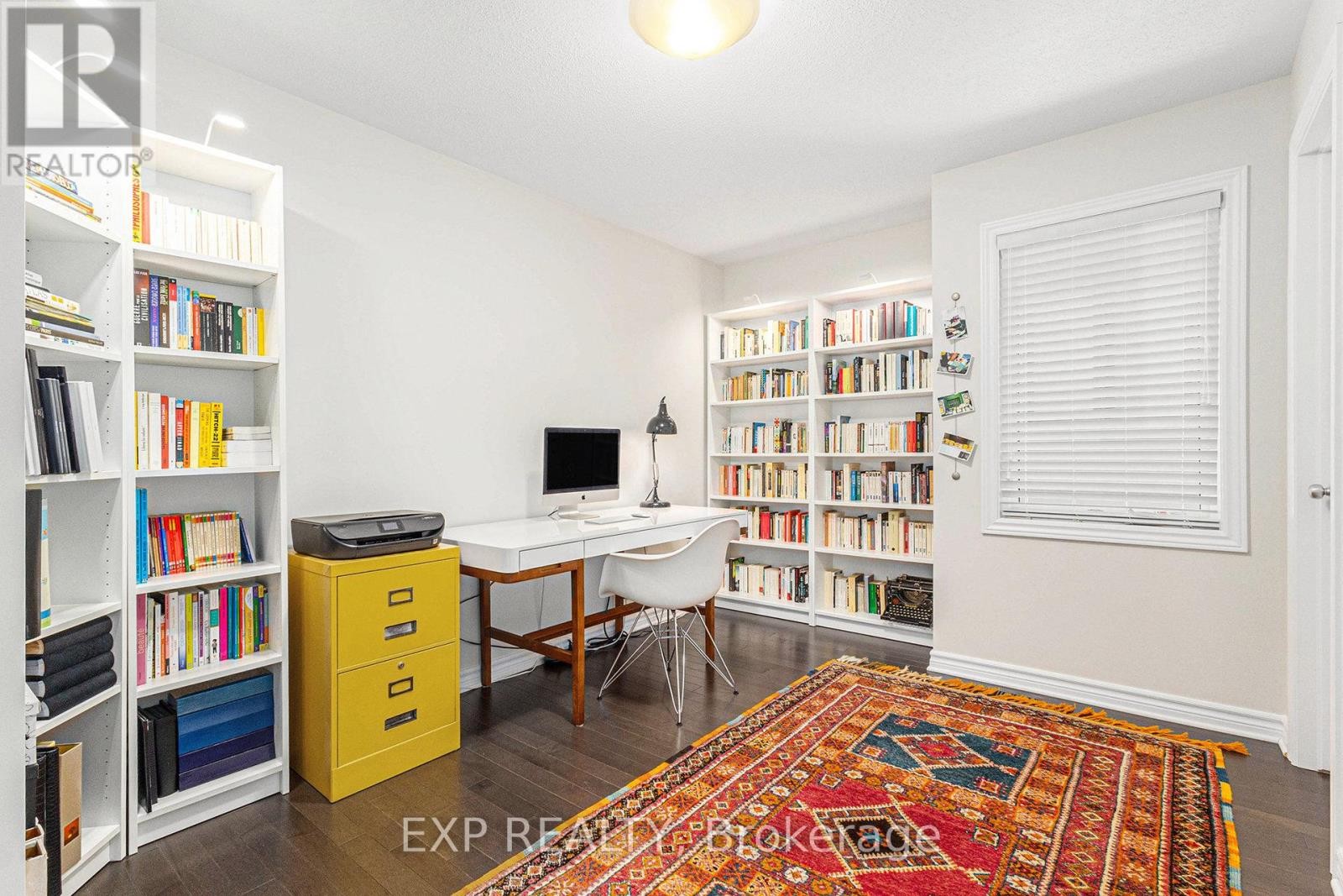 












304 LOCUST RIDGE

,
Ottawa,




Ontario
K1W0J3

