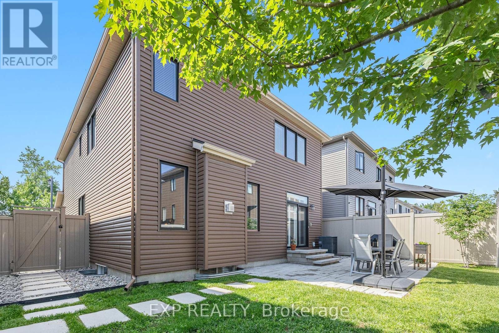 












304 LOCUST RIDGE

,
Ottawa,




Ontario
K1W0J3

