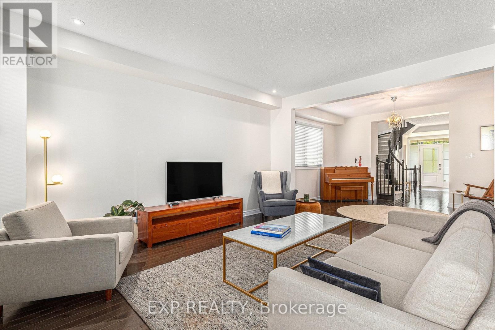 












304 LOCUST RIDGE

,
Ottawa,




Ontario
K1W0J3

