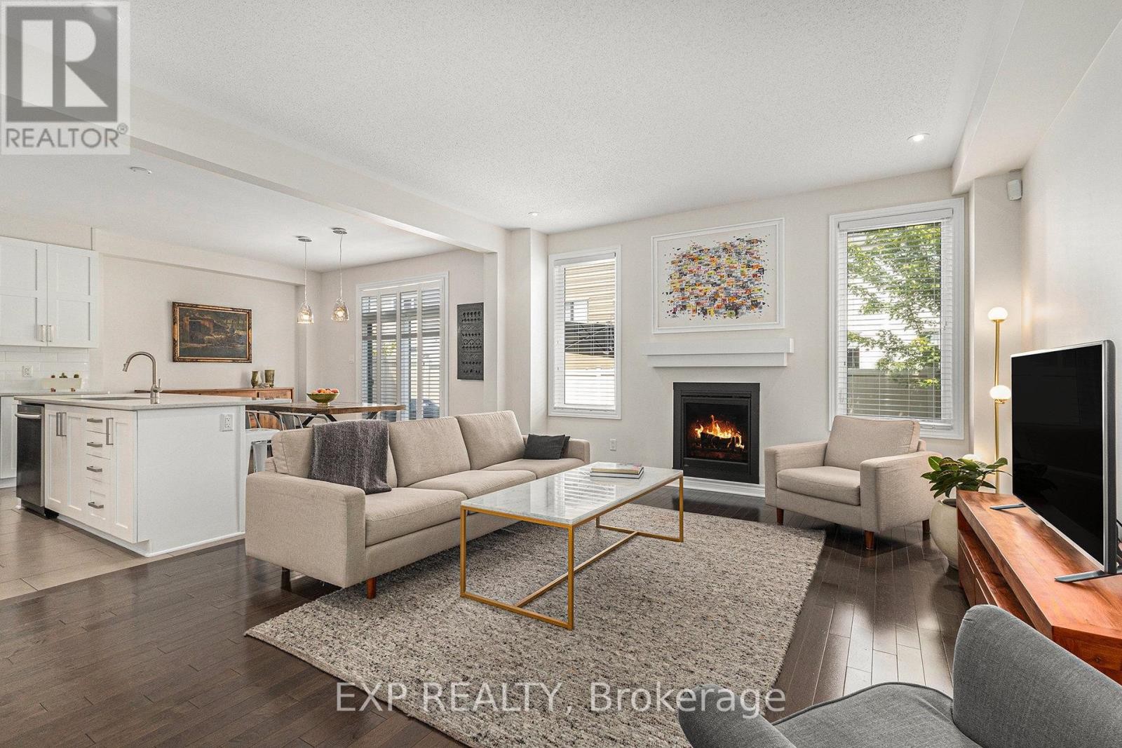 












304 LOCUST RIDGE

,
Ottawa,




Ontario
K1W0J3

