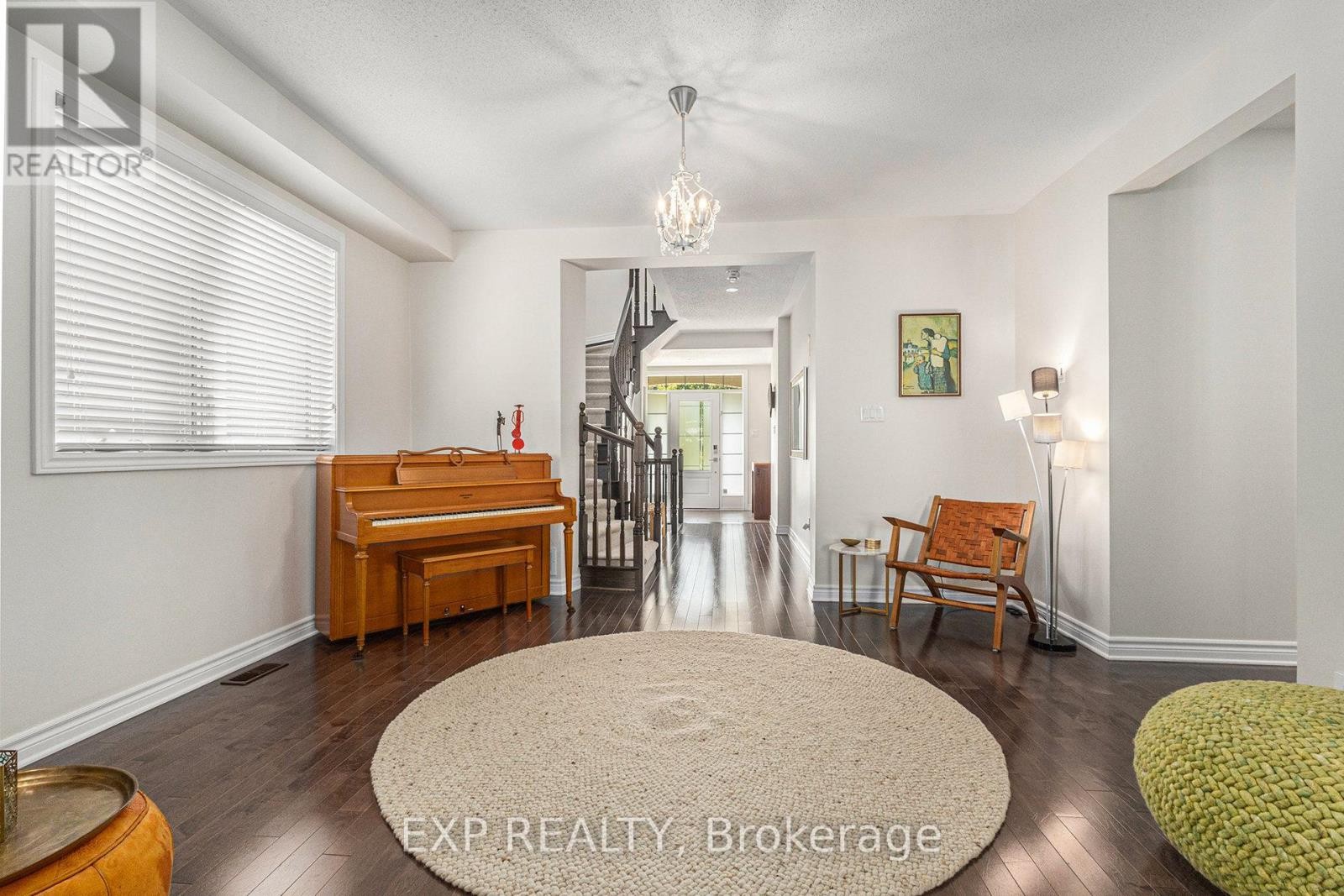 












304 LOCUST RIDGE

,
Ottawa,




Ontario
K1W0J3


