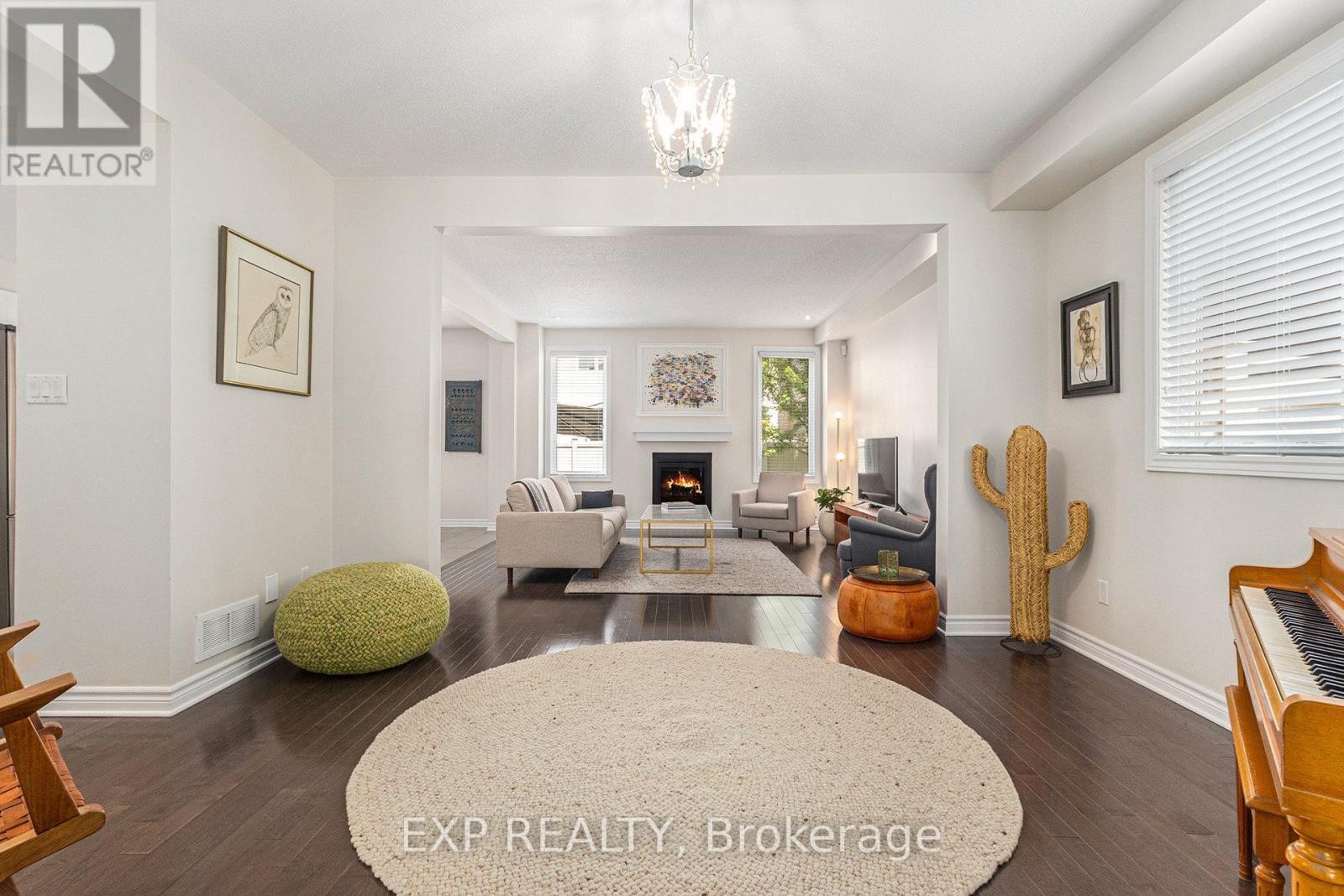 












304 LOCUST RIDGE

,
Ottawa,




Ontario
K1W0J3

