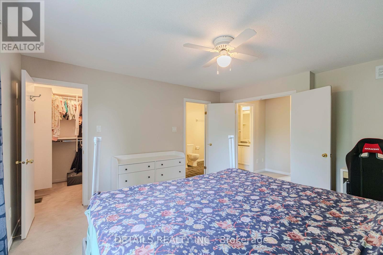 












64 SCOUT STREET

,
Ottawa,




Ontario
K2C4C4

