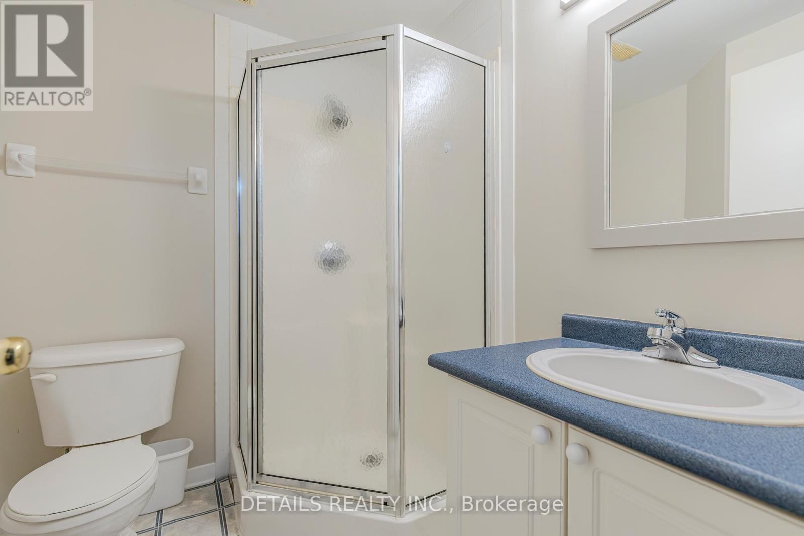 












64 SCOUT STREET

,
Ottawa,




Ontario
K2C4C4

