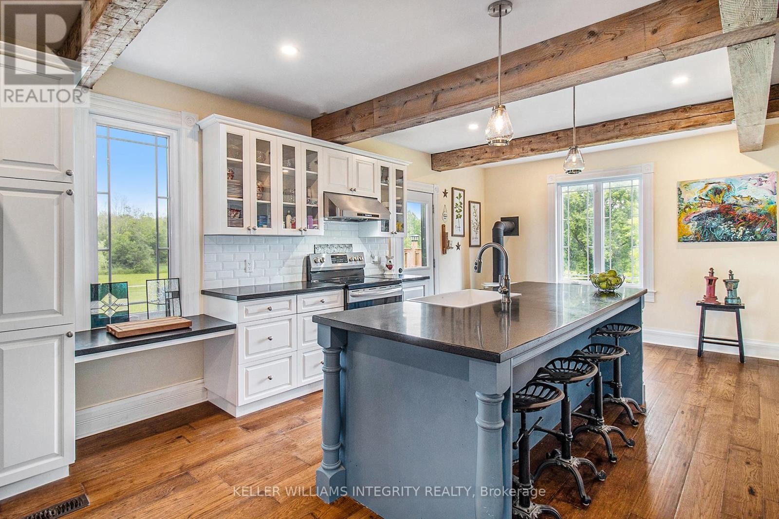 












980 BLACK ROAD

,
North Grenville,




Ontario
K0G1T0

