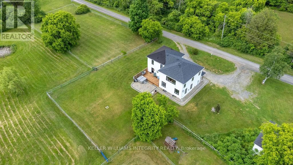 












980 BLACK ROAD

,
North Grenville,




Ontario
K0G1T0

