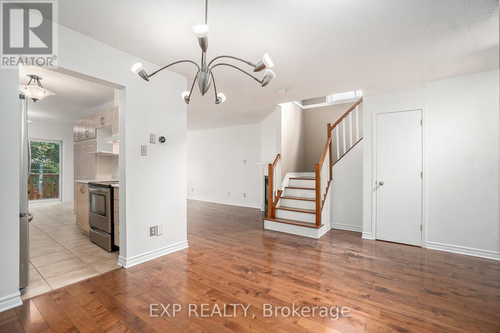 












1666 GREYWOOD DRIVE

,
Ottawa,




Ontario
K1C4W3

