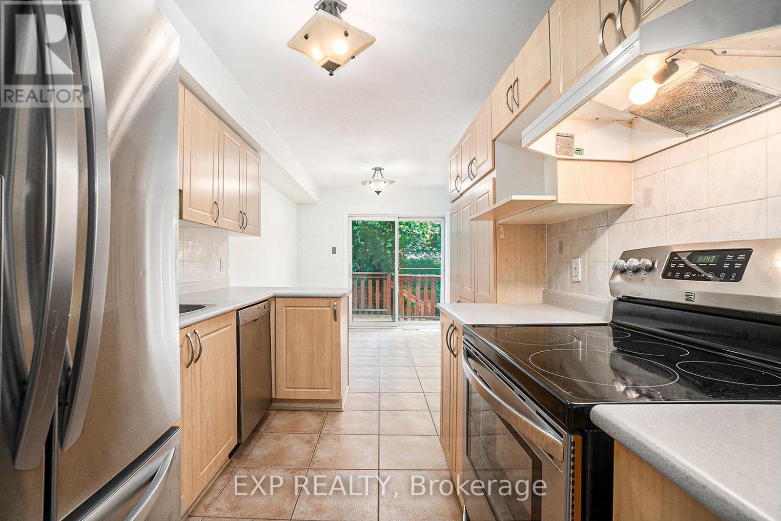 












1666 GREYWOOD DRIVE

,
Ottawa,




Ontario
K1C4W3

