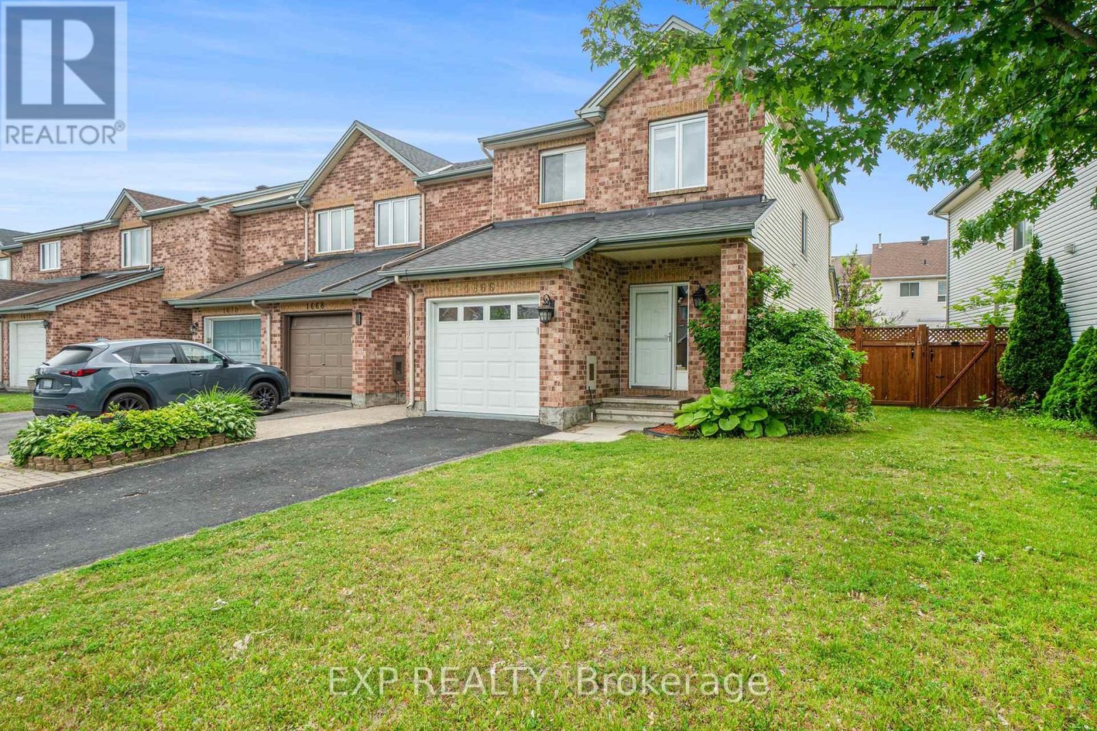 












1666 GREYWOOD DRIVE

,
Ottawa,




Ontario
K1C4W3

