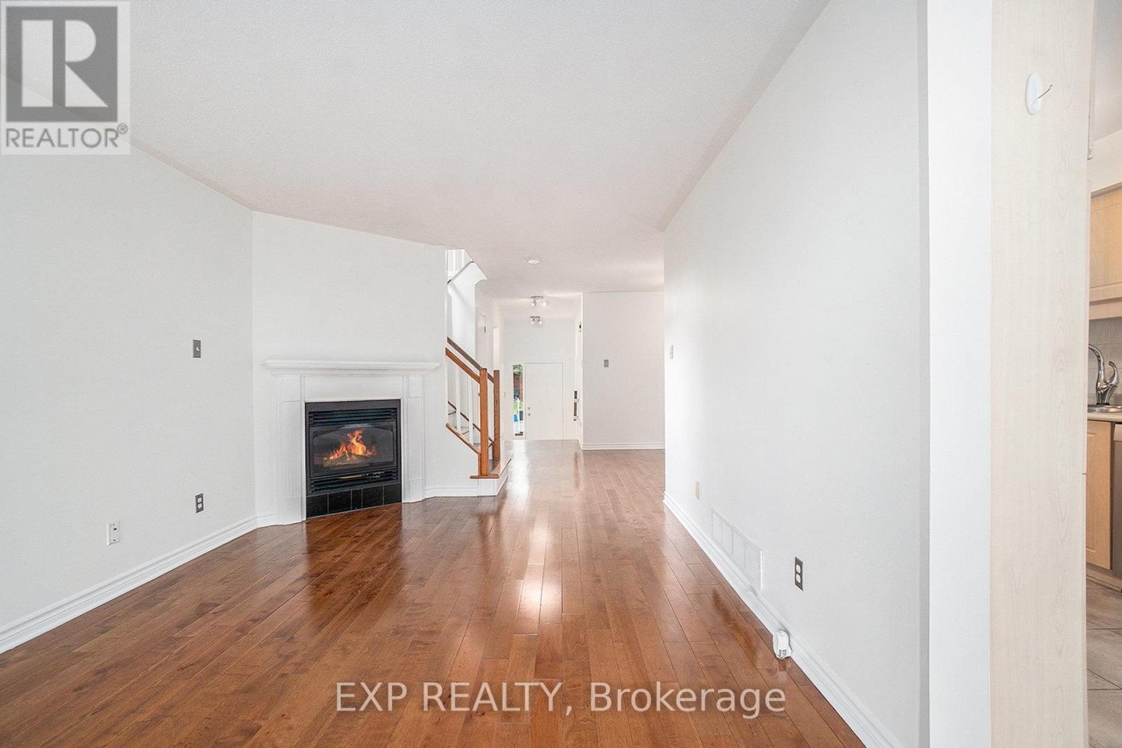 












1666 GREYWOOD DRIVE

,
Ottawa,




Ontario
K1C4W3

