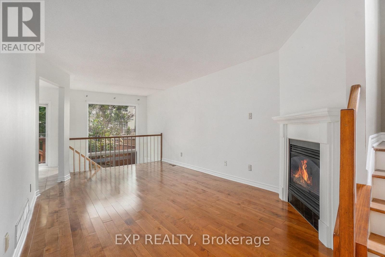 












1666 GREYWOOD DRIVE

,
Ottawa,




Ontario
K1C4W3

