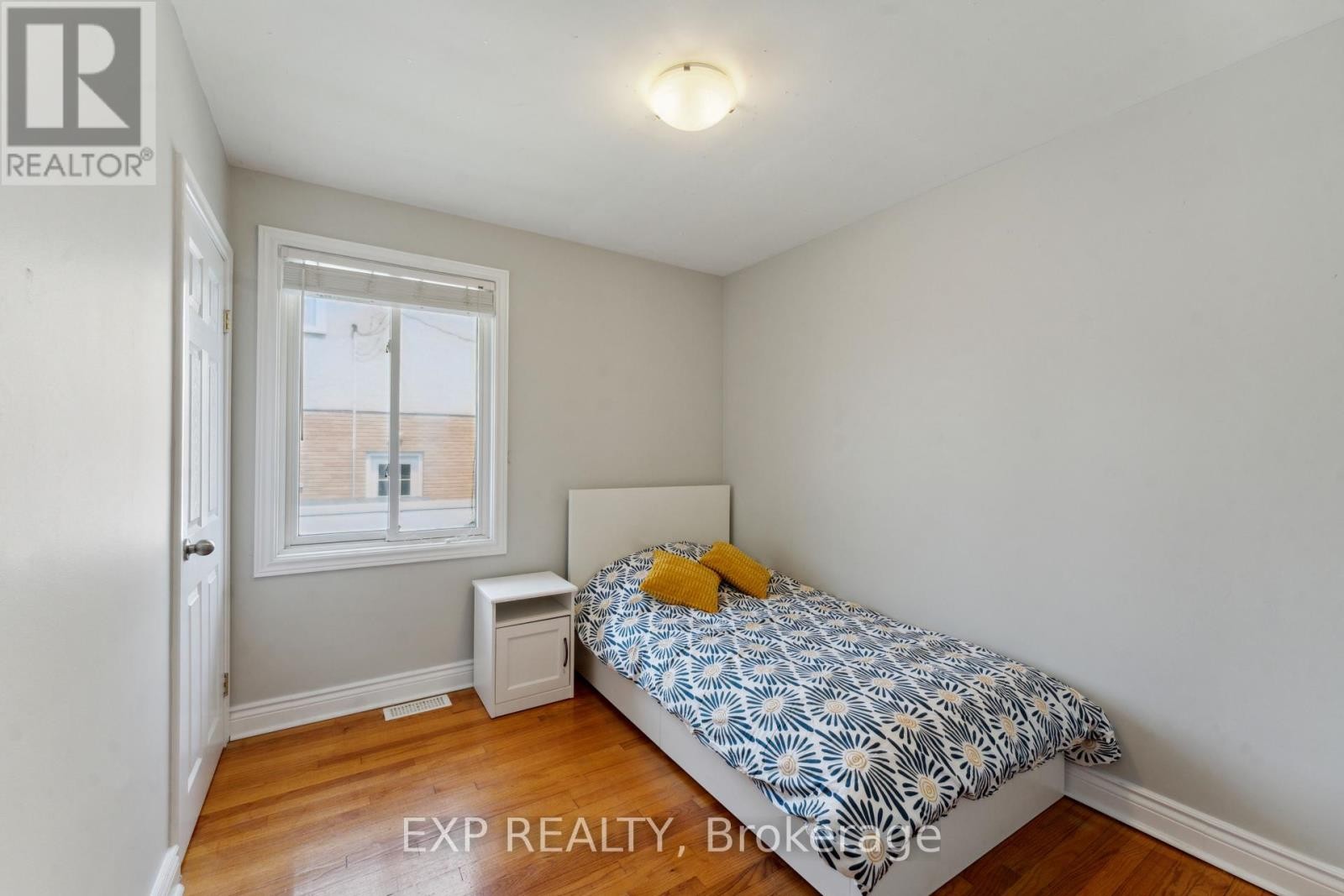 












1416 FISHER AVENUE

,
Ottawa,




Ontario
K2C1X2

