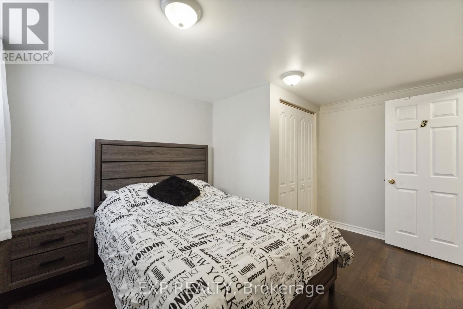 












1416 FISHER AVENUE

,
Ottawa,




Ontario
K2C1X2

