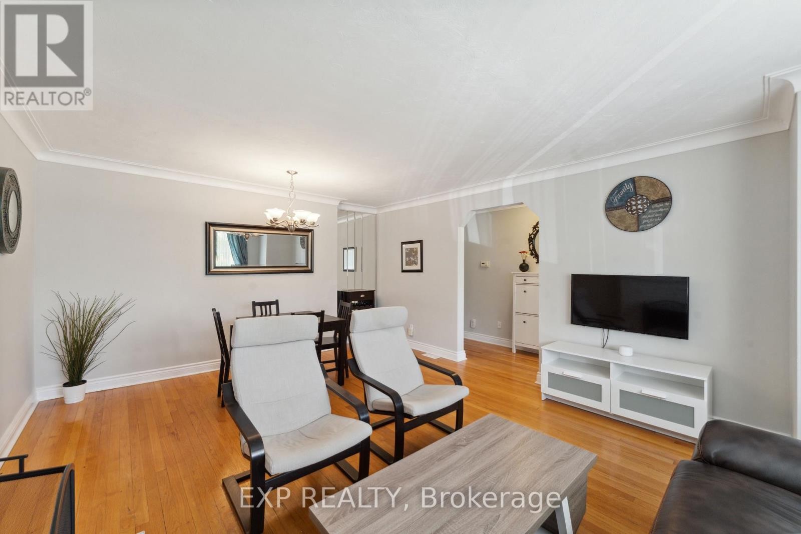 












1416 FISHER AVENUE

,
Ottawa,




Ontario
K2C1X2

